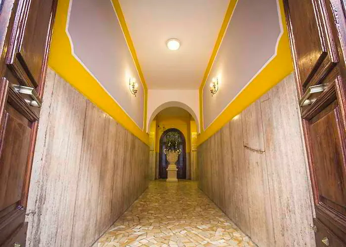 Giorgi Hotel 3*
